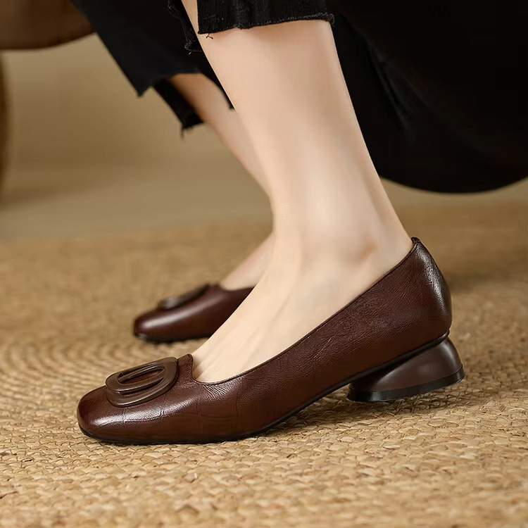 Janela | Elegant Leather Flats