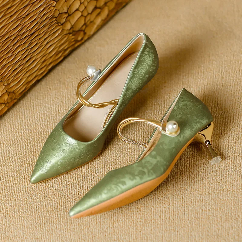 Karsyn | Vintage Pearl Kitten Heels