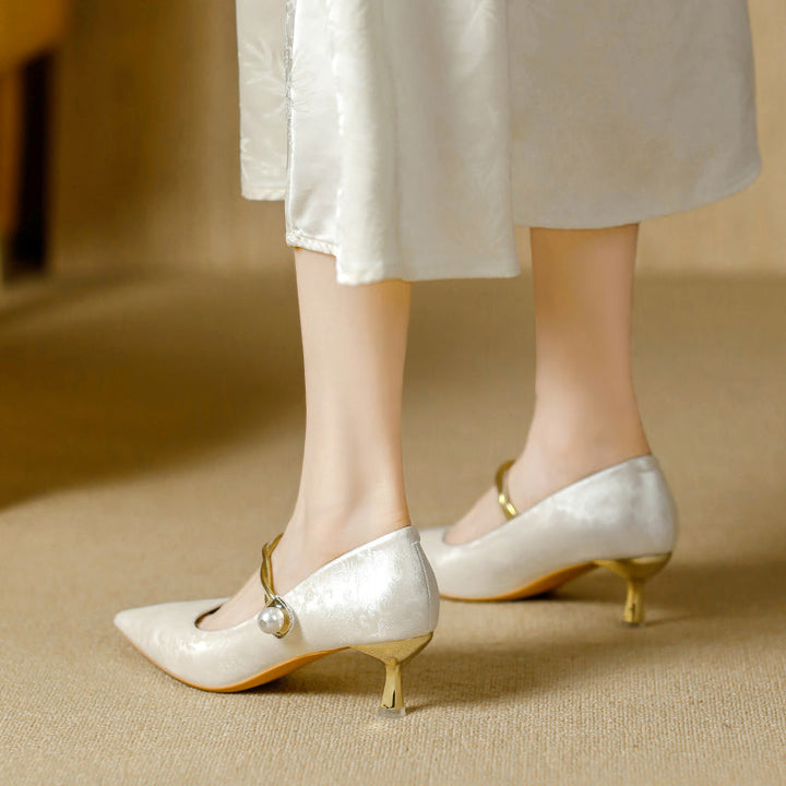 Karsyn | Vintage Pearl Kitten Heels
