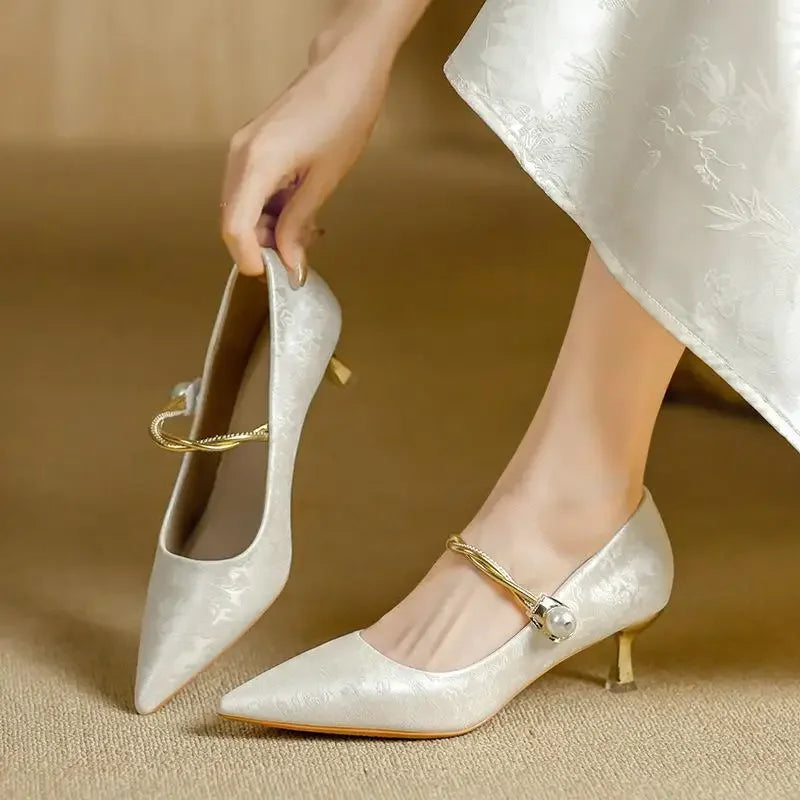 Karsyn | Vintage Pearl Kitten Heels