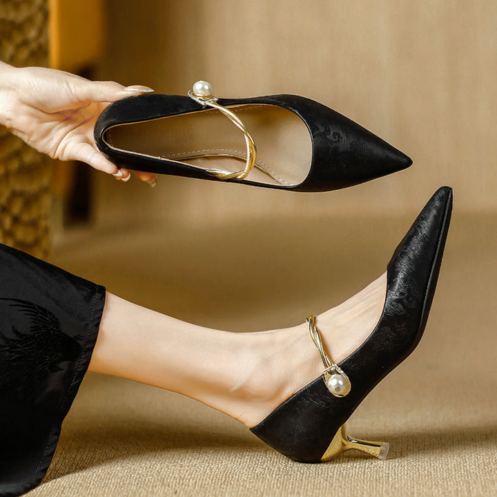 Karsyn | Vintage Pearl Kitten Heels