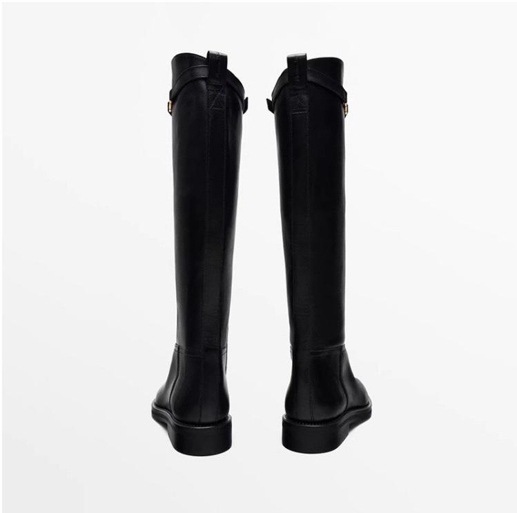 Laiza | Minimalist Block Heel Boots with Chic Buckle Detail